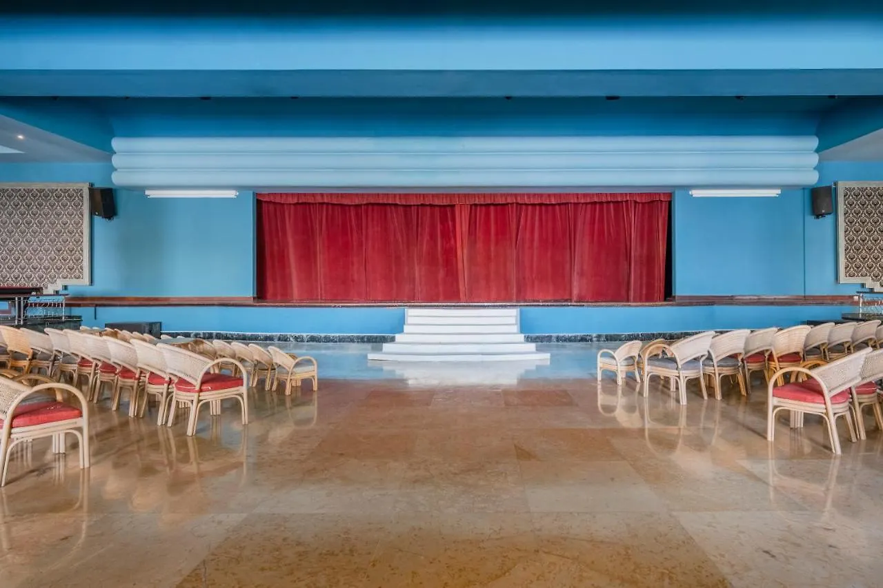 Iberostar Waves Rose Hall Beach Montego Bay 5*,