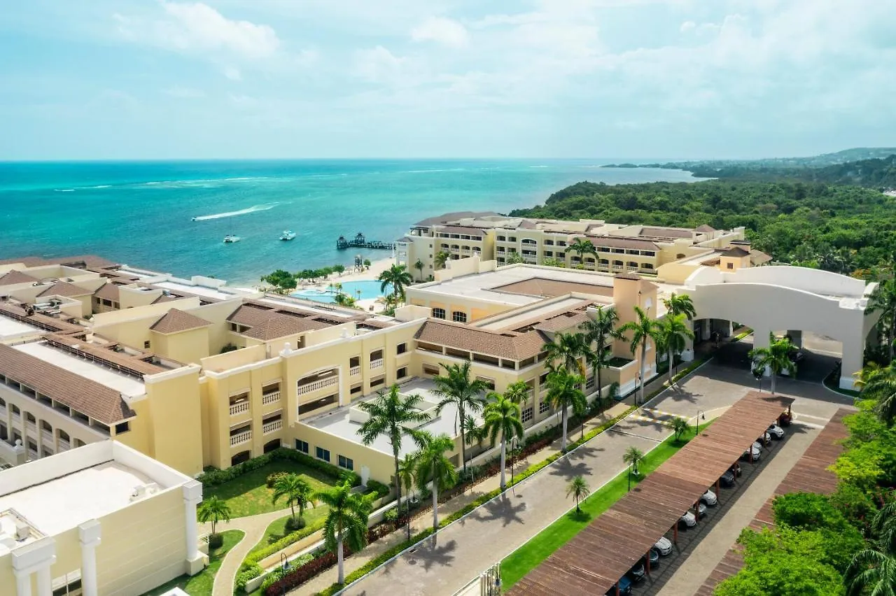 Ośrodek wypoczynkowy Iberostar Waves Rose Hall Beach Montego Bay