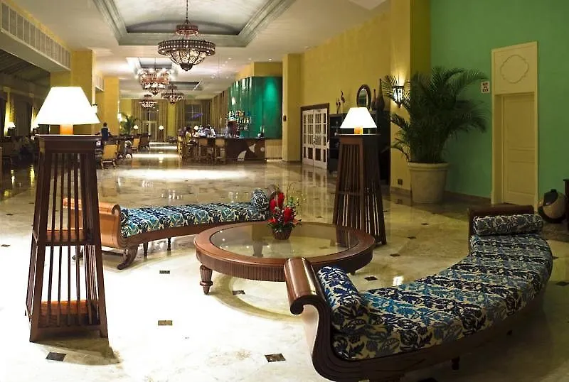 Ośrodek wypoczynkowy Iberostar Waves Rose Hall Beach Montego Bay